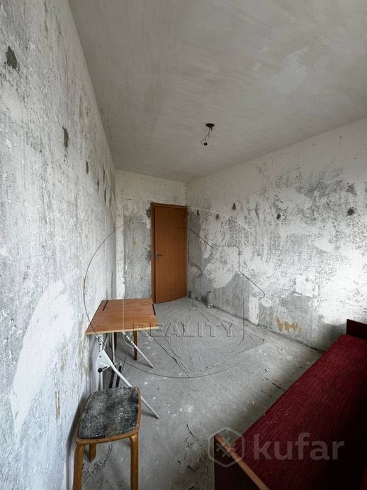 Комната 9.8 м²