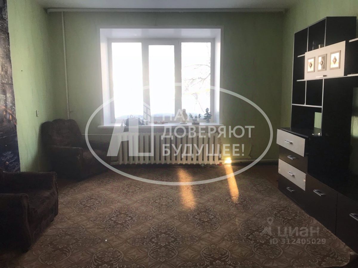 Комната 3-комн. 83.4 м² за 300 000 ₽ в рп Углеуральский — фото 1